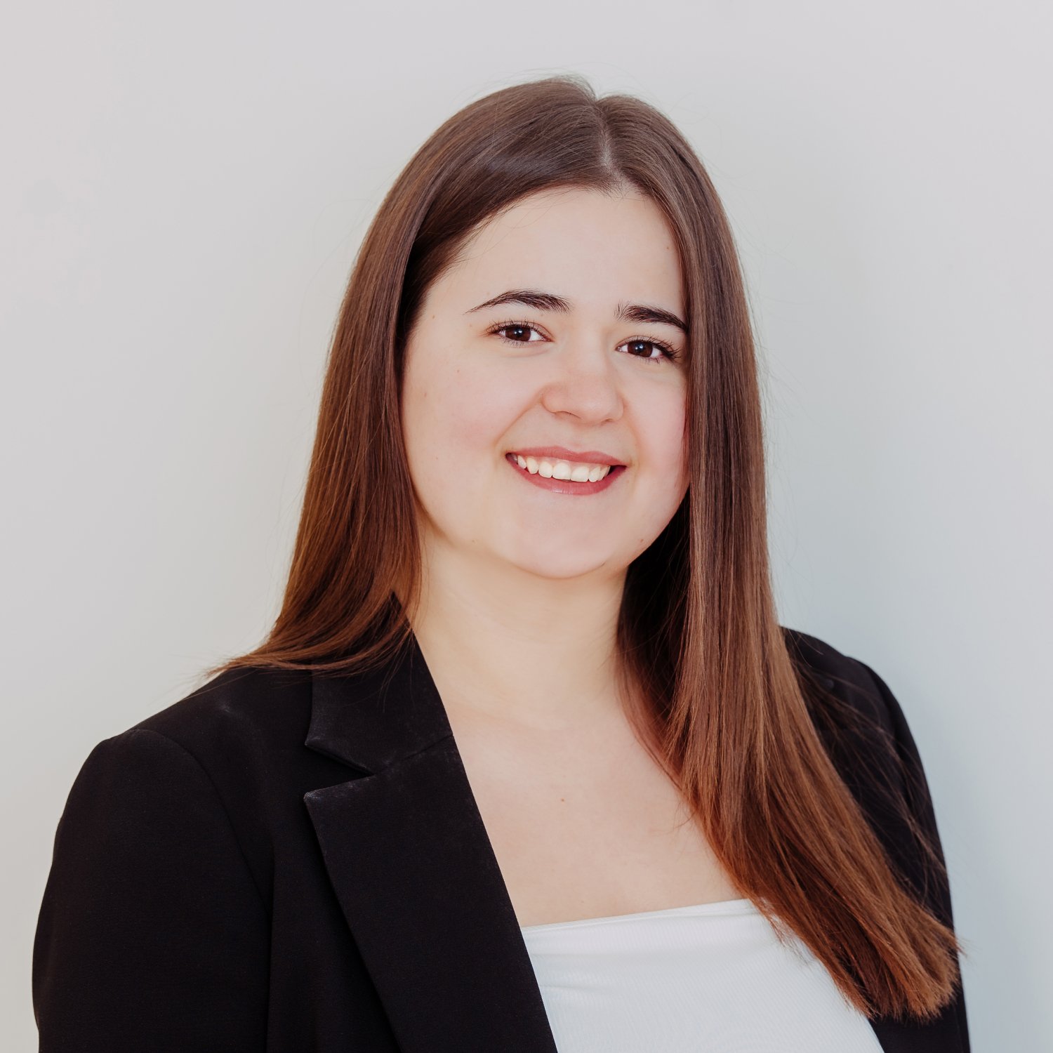 Didem Kuzina-Kücuk, Mitarbeiterin im BZB Sekretariat Weiterbildung, Copyright: keine Angaben