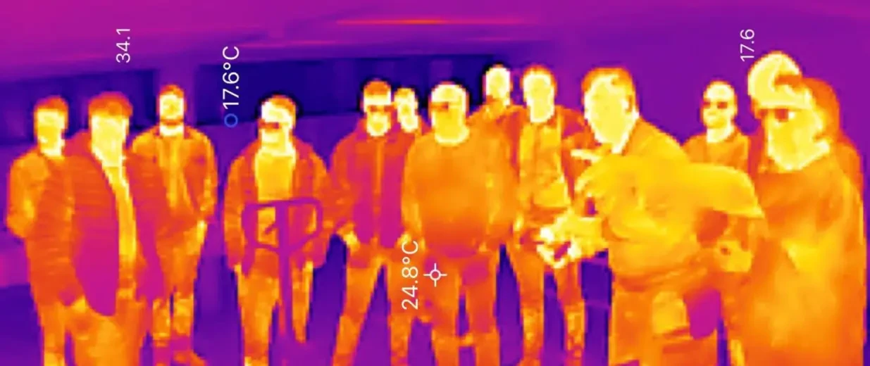 BZB Lehrgang Leckageortung Wasserschadensanierung thermografisches Gruppenbild, Copyright: BZB