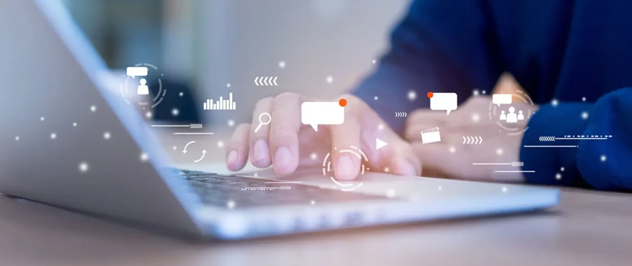 „Wie Social Media das Handwerk rettet“ – jetzt kostenfrei erleben!, Copyright: chinnarach - stock.adobe.com