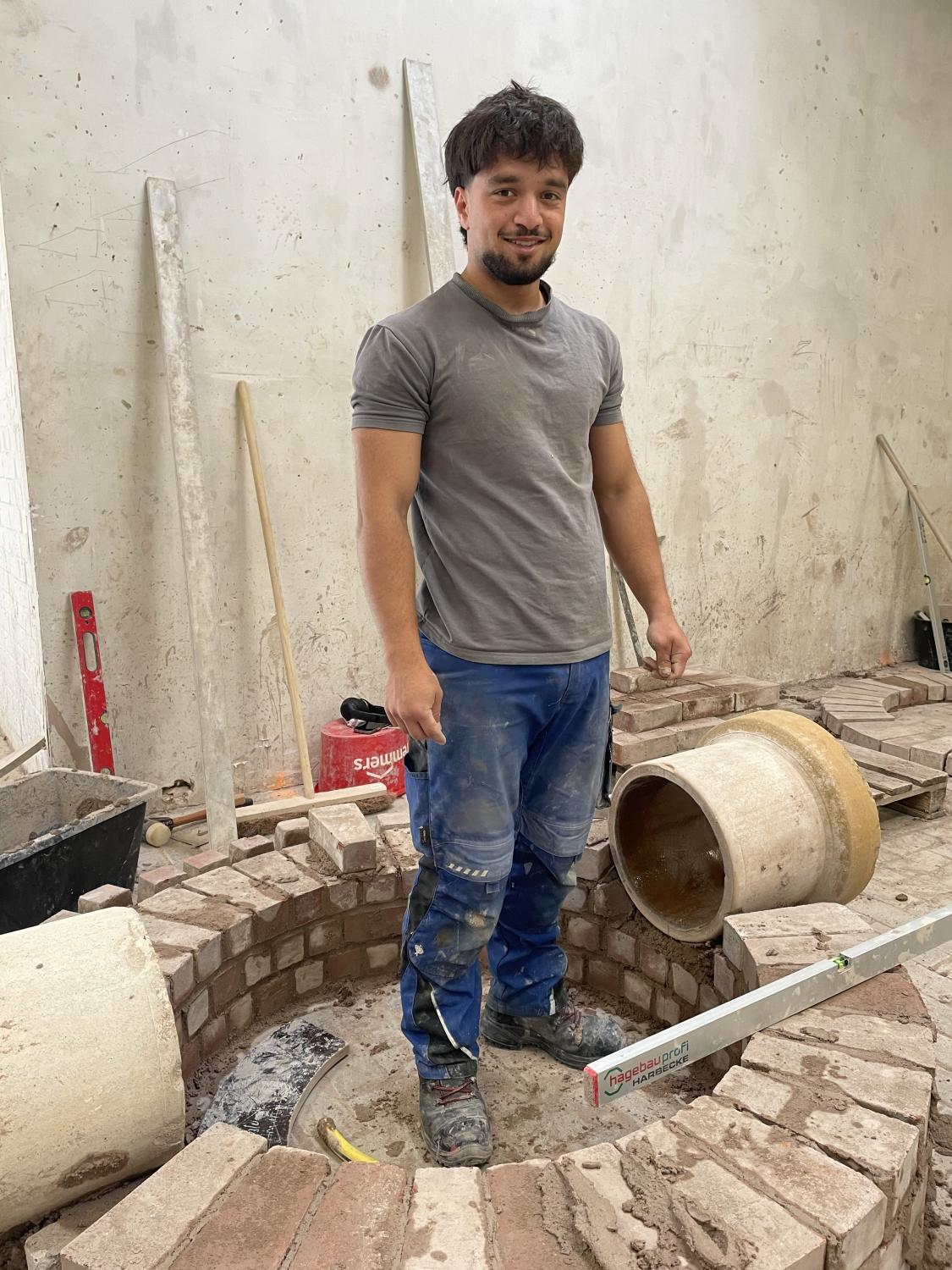 Wahid Rahimi ist im 2. Ausbildungsjahr zum Kanalbauer., Copyright: BZB