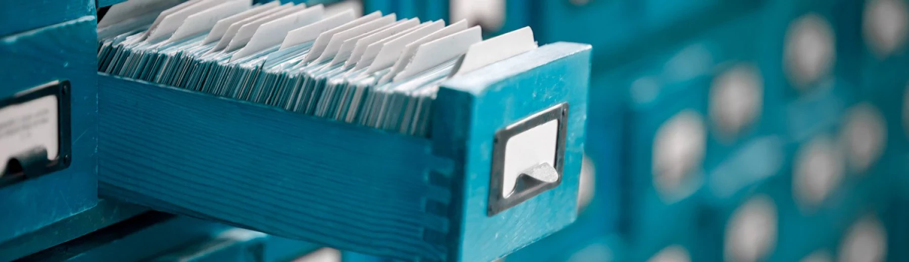 Geöffnete Schublade eines Archivs, Copyright: keine Angaben