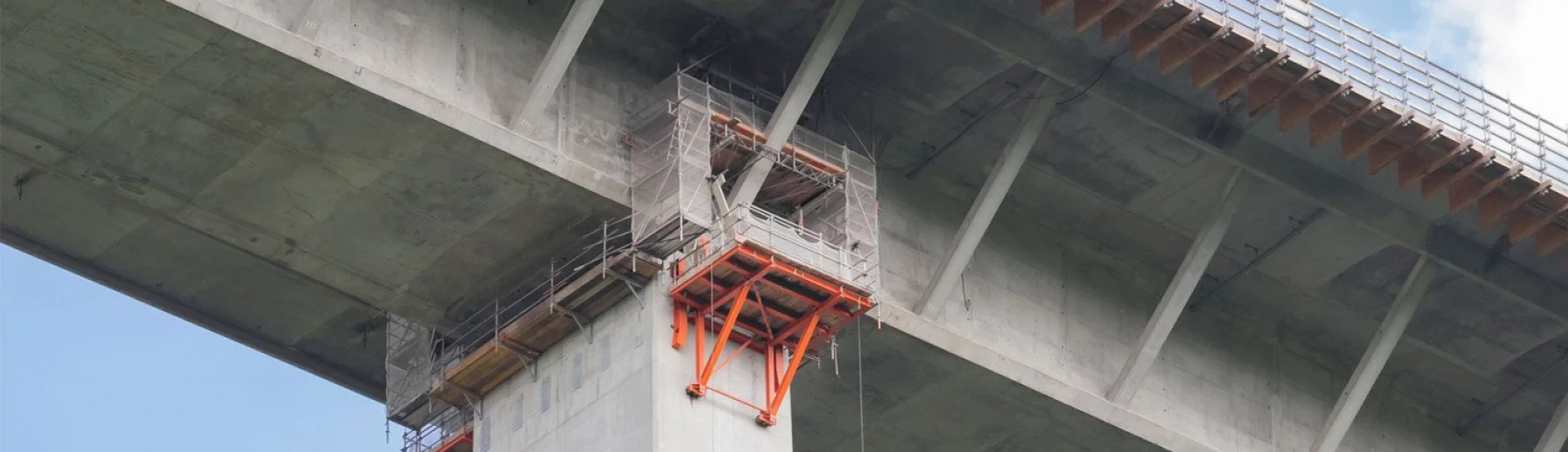 Instandhaltung einer Brücke aus Betonbauteilen, Copyright: stock.adobe.com
