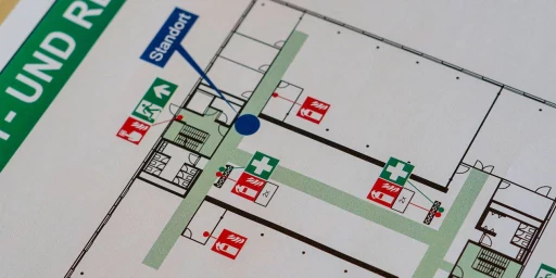 Flucht- und Rettungsplan eines Gebäudes, Copyright: Bettina - stock.adobe.com